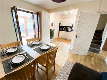 5 Bed Semi-Detached House, Greenstead Road, CO1