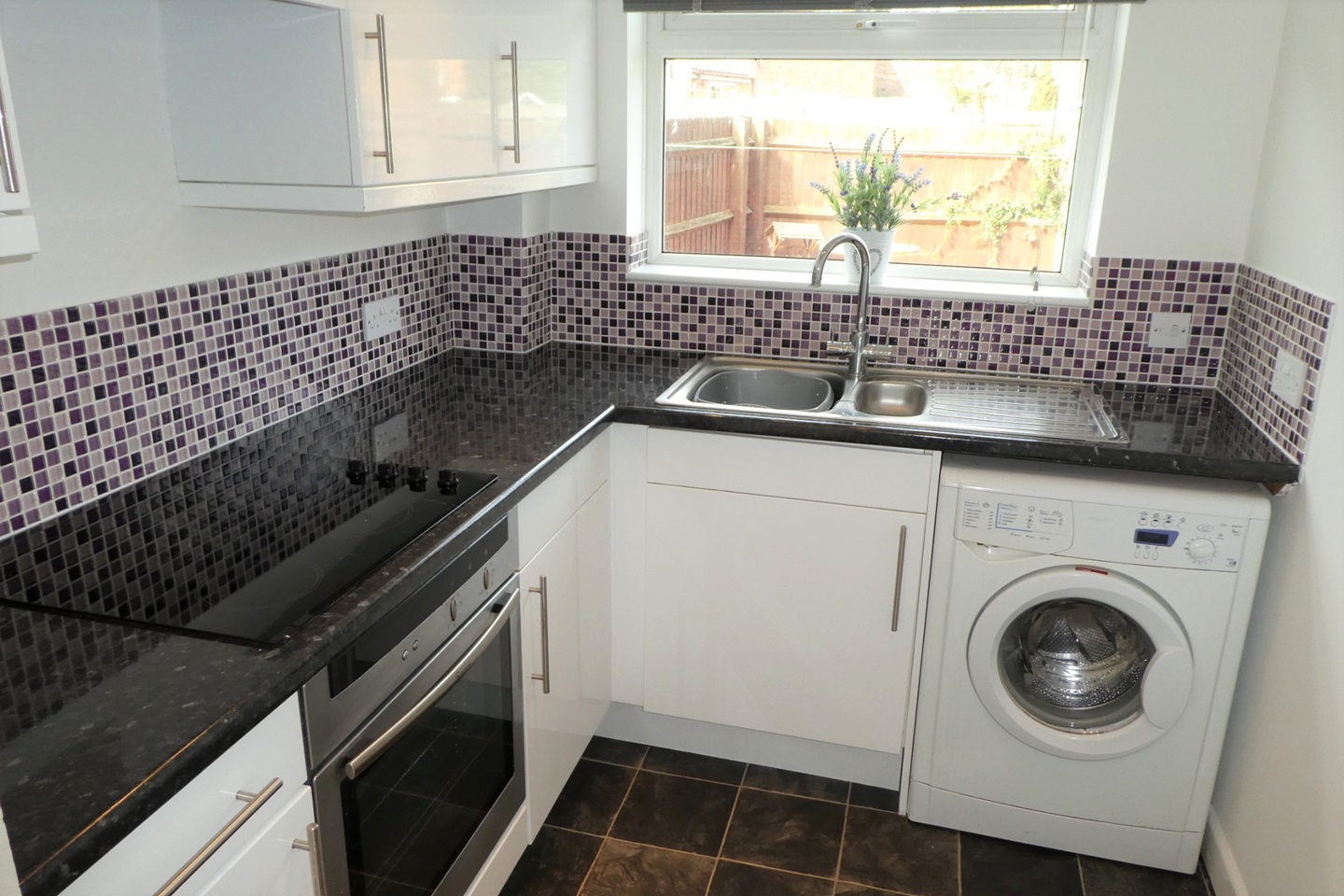 Banbury 1 Bed Terraced House, Winchelsea Close, OX16 To Rent Now