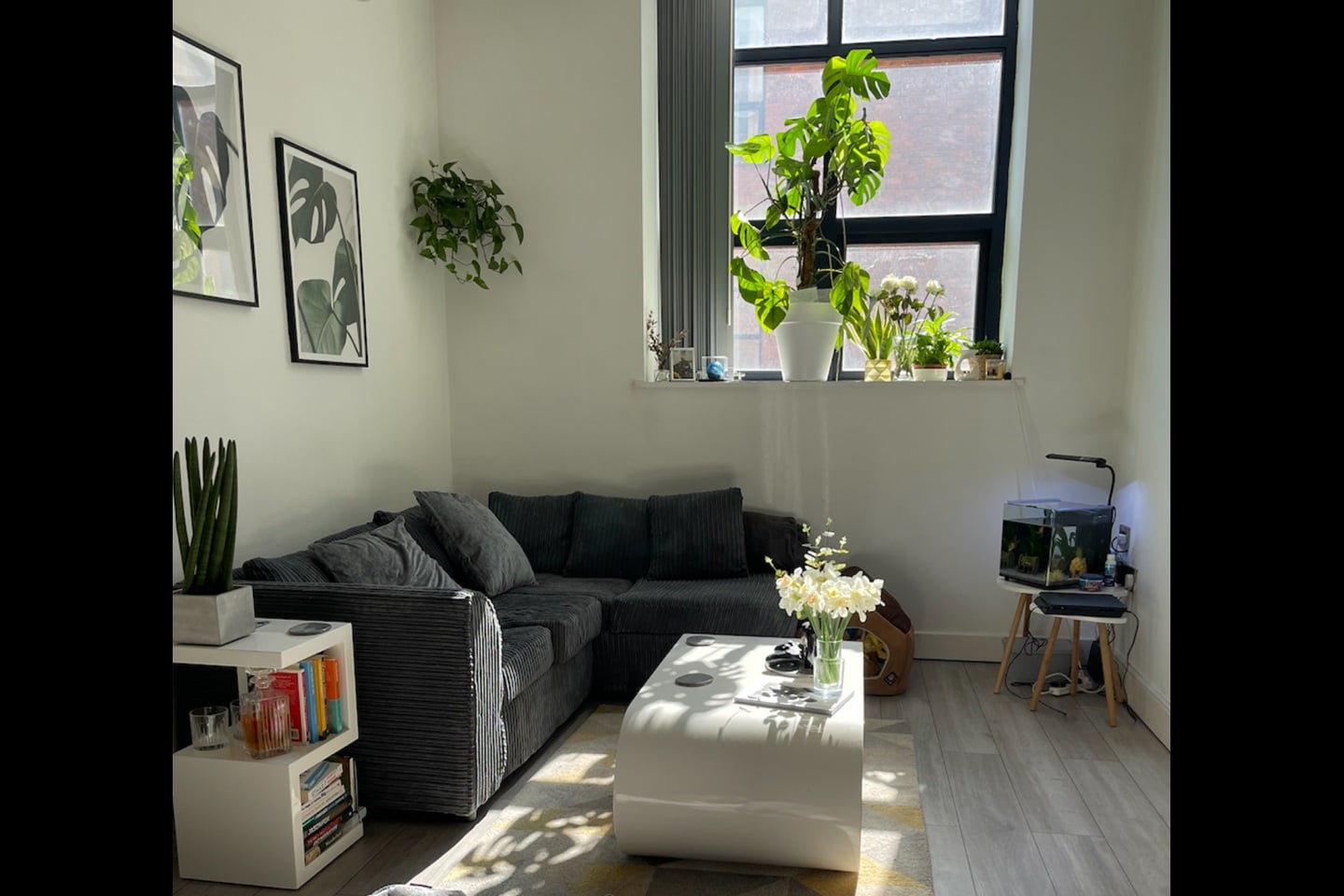 1 Bed Flat, Malta Street, M4 photo 3