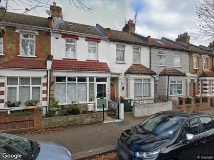 2 Bed Terraced House, Pulleyns Avenue, E6