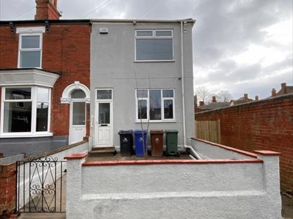 3 Bed Semi-Detached House, Hare Street, DN32