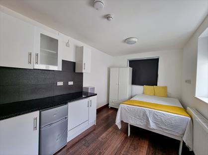 Room in a Shared House, Chalvey Road East, SL1