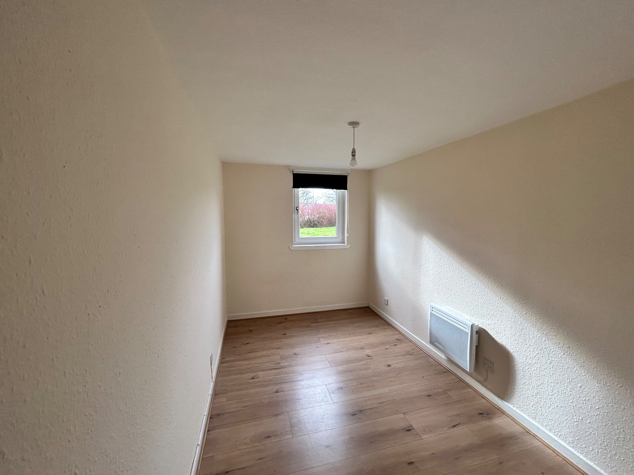 Cumbernauld 3 Bed Braehead Road, G67 To Rent Now for £