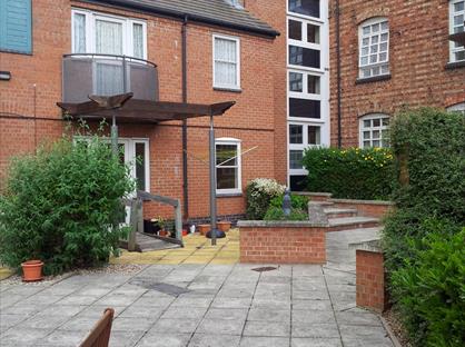 1 Bed Flat, Knox Road, NN8