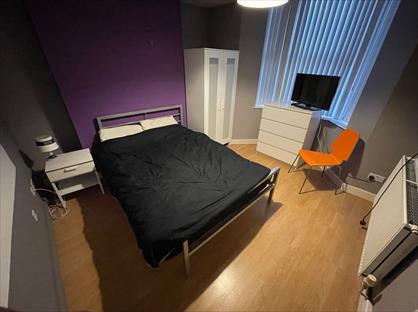 Room in a Shared House, Church Road West, L4