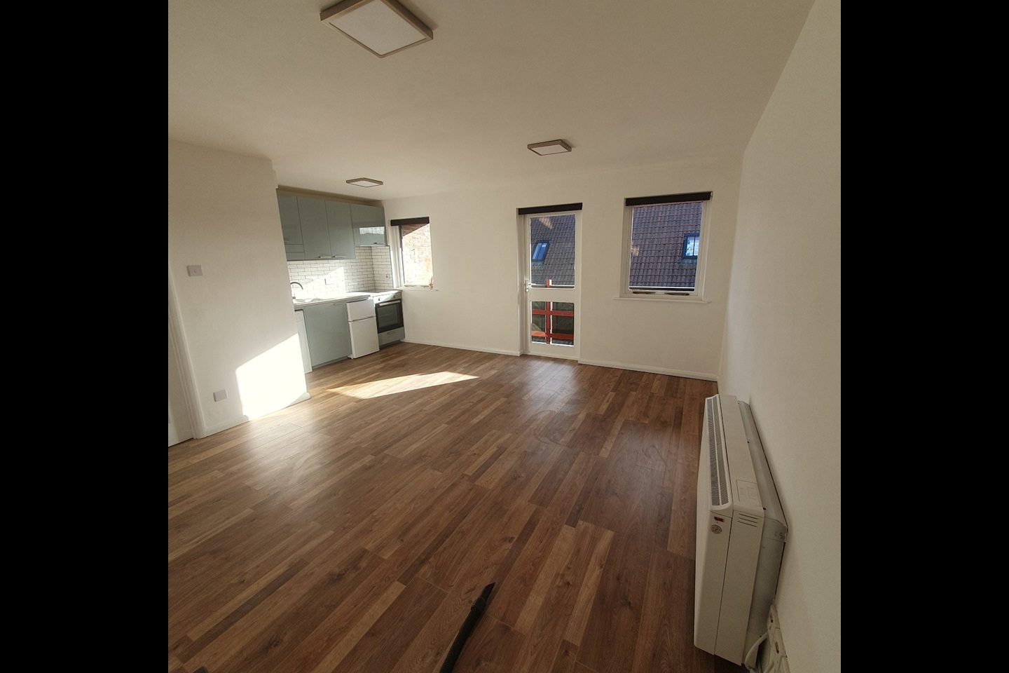 Studio Flat, Cleve Court, BS8, N1 7GU