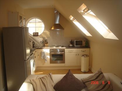 1 Bed Flat, Washington Road, KT4