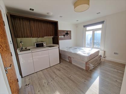 Studio Flat, The Vale, W3