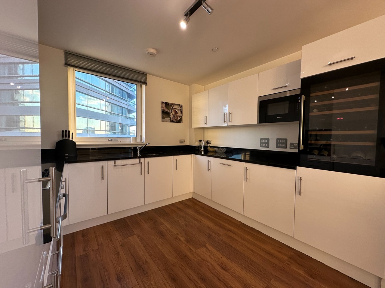 Additional image 3 of 2 Bed Flat, City Road, EC1V, N1 7GU