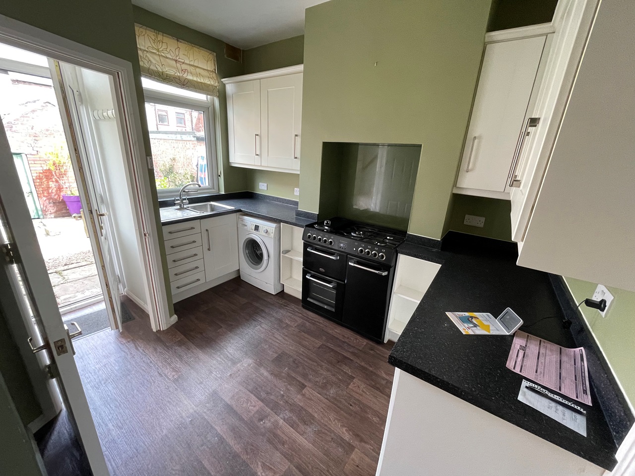 2 Bed Terraced House, Beechwood Road, S6, N1 7GU