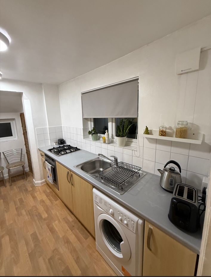 Additional image 5 of Room in a Shared House, Cardiff Road, RG1, N1 7GU