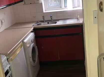 Studio Flat, North Park Road, BD9
