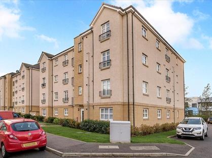 2 Bed Flat, Buckstone, EH10