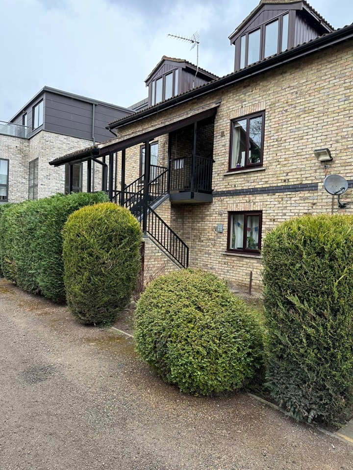 1 Bed Flat, Water Lane, CB4, N1 7GU