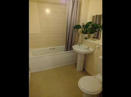 1 Bed Flat, John Knox Court, AB24