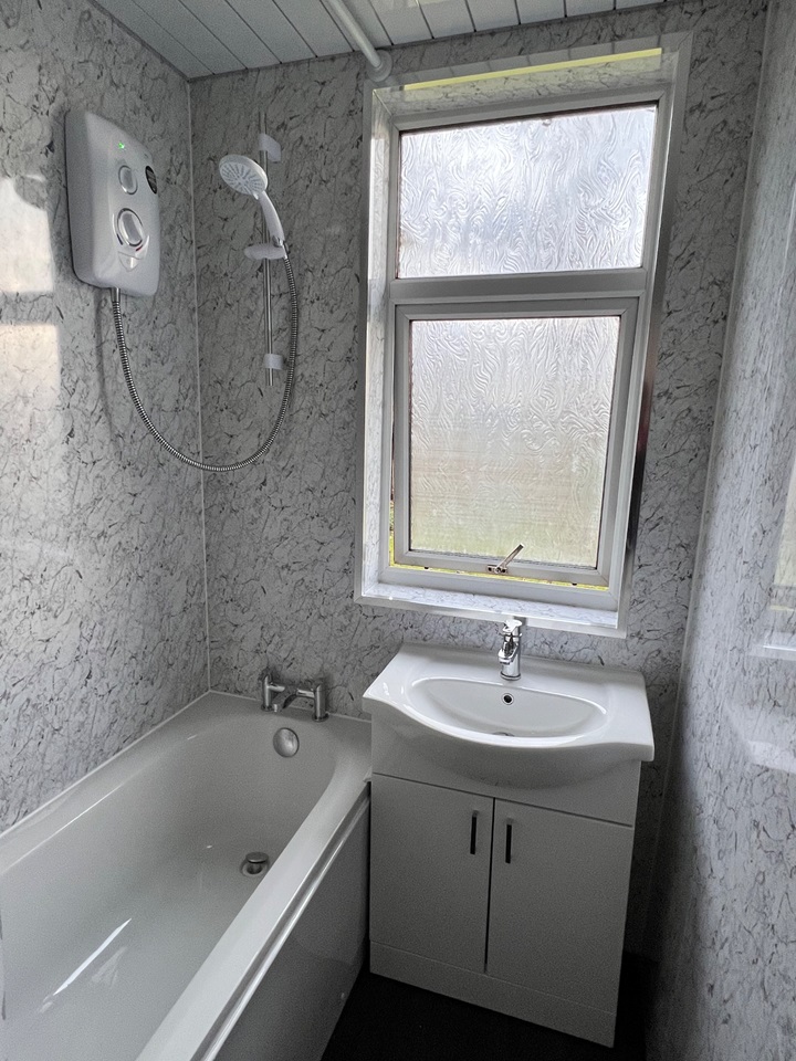 Glasgow 2 Bed Flat, Harefield Drive, G14 To Rent Now for £975.00 p/m