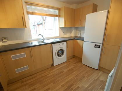 1 Bed Flat, Wheatley Close, NW4