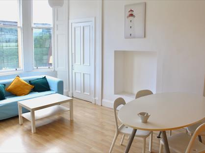 2 Bed Flat, Dundas Street, EH3