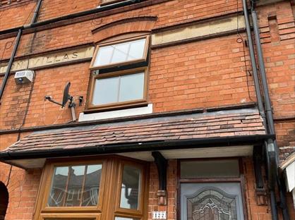 3 Bed Semi-Detached House, Mount Pleasant, B97