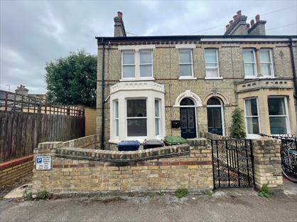 3 Bed Flat, Humberstone Road, CB4