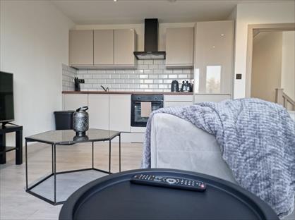 2 Bed Flat, High Road, SS7