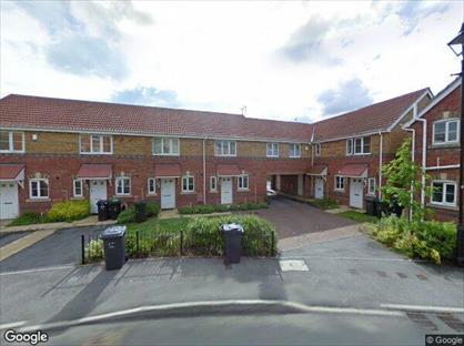 2 Bed End Terrace, Park Crescent, S63