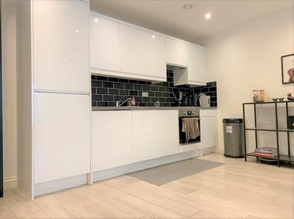 1 Bed Flat, Wing House, HP20