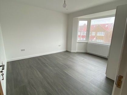 4 Bed End Terrace, Granville Road, UB10