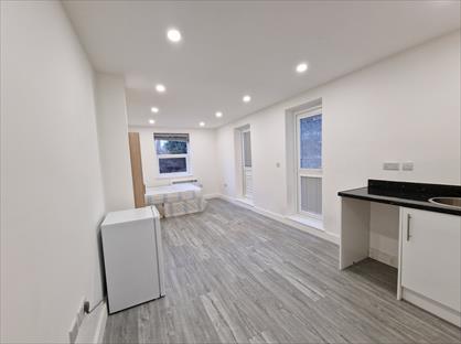 Studio Flat, Darville Road, N16