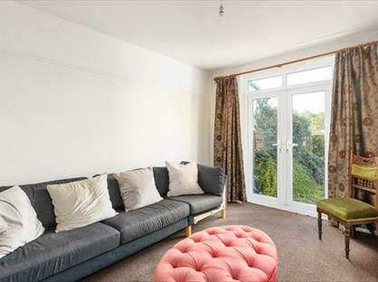 3 Bed Semi-Detached House, Durnsford Road, SW19