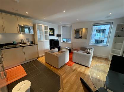 2 Bed Flat, Indescon Square, E14