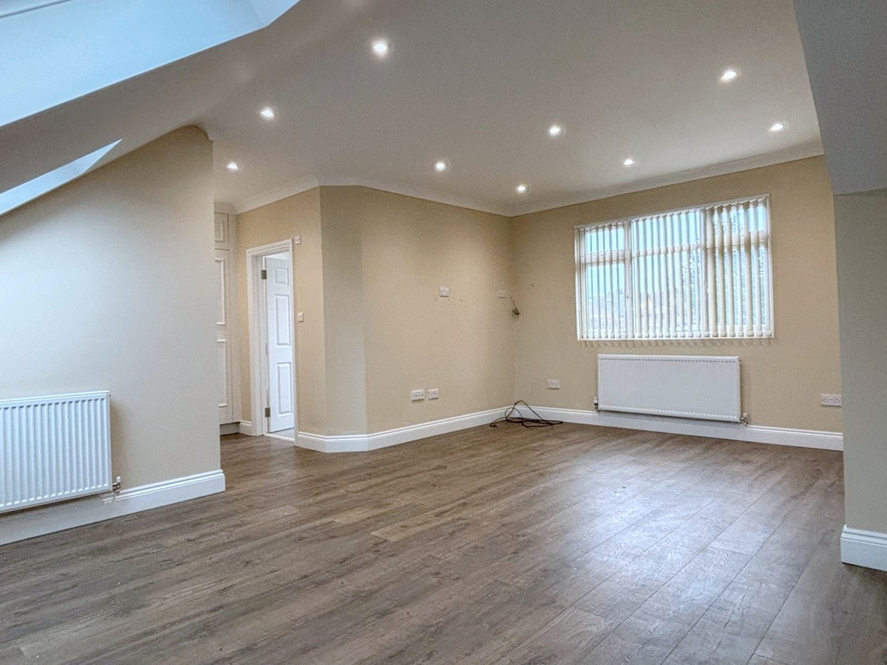 Luton 3 Bed SemiDetached House, Austin Road, LU3 To Rent Now for £