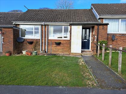 1 Bed Bungalow, Three Crosses, SY8