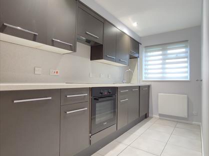 1 Bed Flat, Waterside Drive, PO19