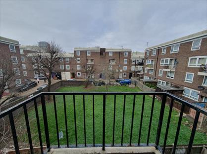 3 Bed Flat, Brion Place, E14