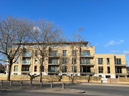 3 Bed Penthouse, Edna Road, SW20