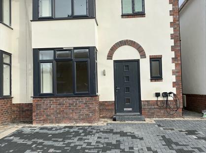 3 Bed Semi-Detached House, Park Road, DY5