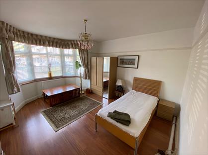 Room in a Shared House, Penwerris Avenue, TW7