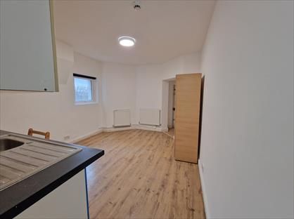 Studio Flat, Craven Park, NW10