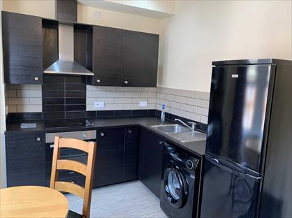 1 Bed Flat, Claude Place, CF24