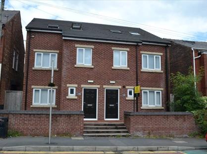4 Bed Semi-Detached House, Bolton Road, M27