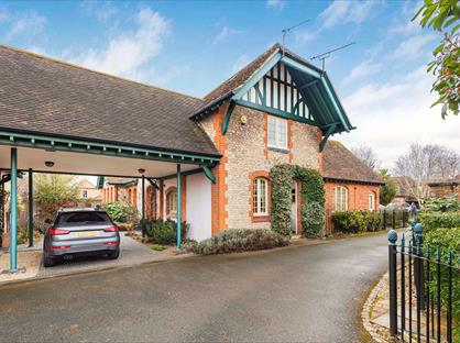 2 Bed Maisonette, The Mews, OX10