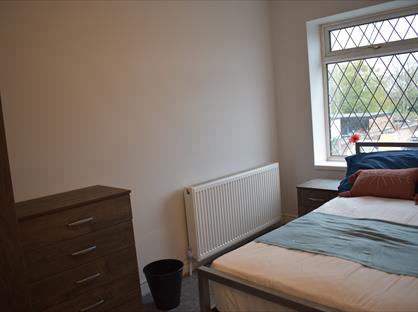 Room in a Shared House, Moorside Street, M43