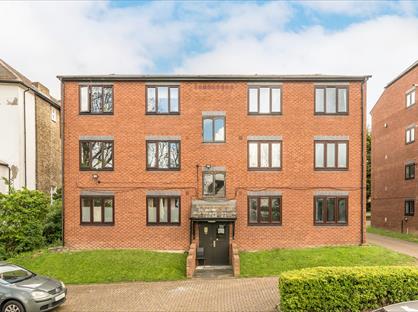 2 Bed Flat, Askham Lodge, SE12