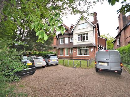 1 Bed Flat, Aldrington Road, SW16