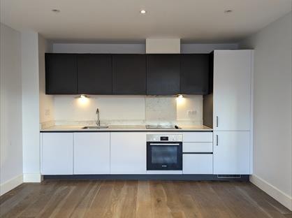 1 Bed Flat, Stonebridge House, CM1