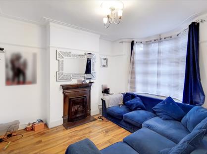 3 Bed Terraced House, Alexandra Road, DA8