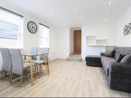 3 Bed Flat, Alexandra Park Road, N22