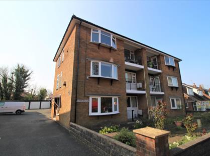 1 Bed Flat, Ashwood Road, PR2