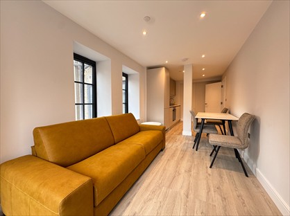 2 Bed Flat, High Road, HA0